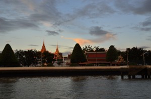 20130630-044744-1280R