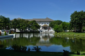 20130630-194150-1280R