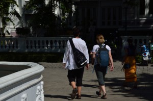 20130630-195130-1280R