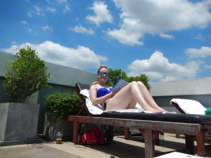 20130701-215646-1280R