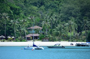 20130705-223933-1280R