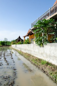 20140627-030342-1280R