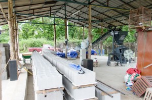 20140628-202836-1280R