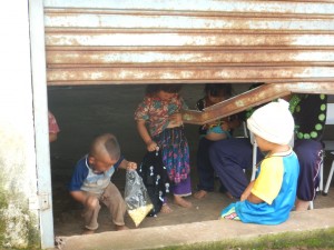 20140703-235053-1280R