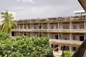 20140713-004208-1280R