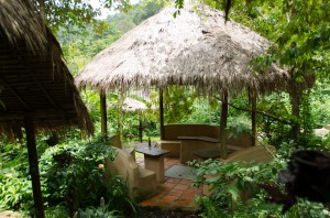 20140719-230056-1280R