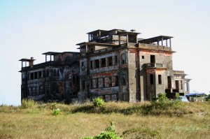 Bokor_palace_hotel_Cambodia-1280R